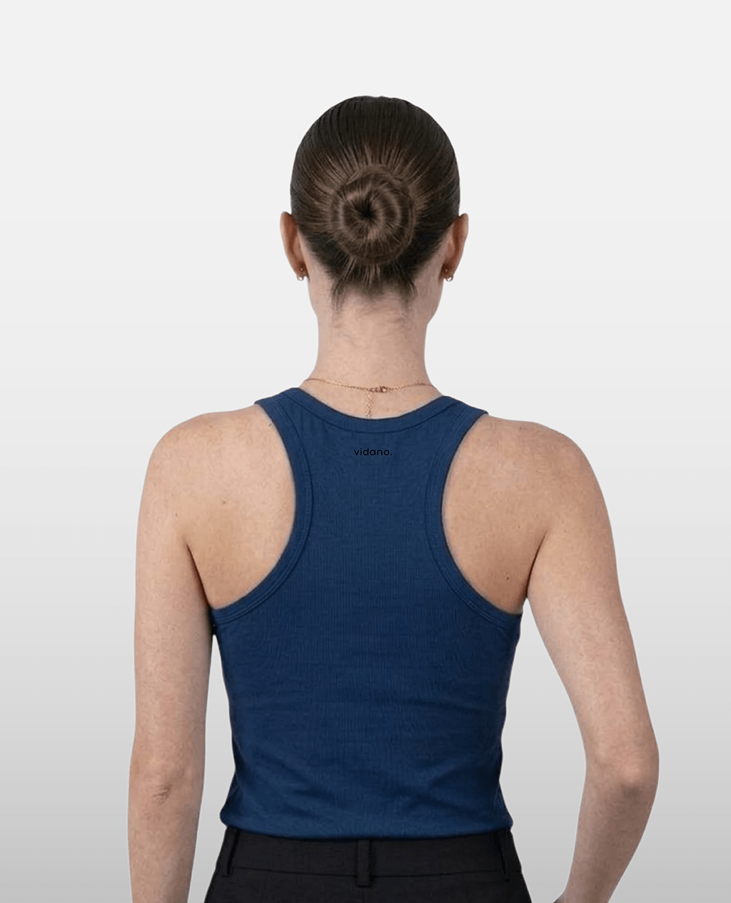 Tanktop Navy Blue Slim Fit Swiftly Tech | Pima Cotton Women